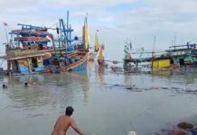 Diterjang Gelombang Tinggi dan Angin Kencang, Tiga Perahu Nelayan Tenggelam