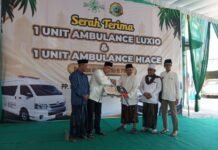 Dukung Suksesnya Muktamar ke-35 NU, YANMU Serahkan Wakaf 2 Mobil dan 3.000 Mushaf Al-Qur’an